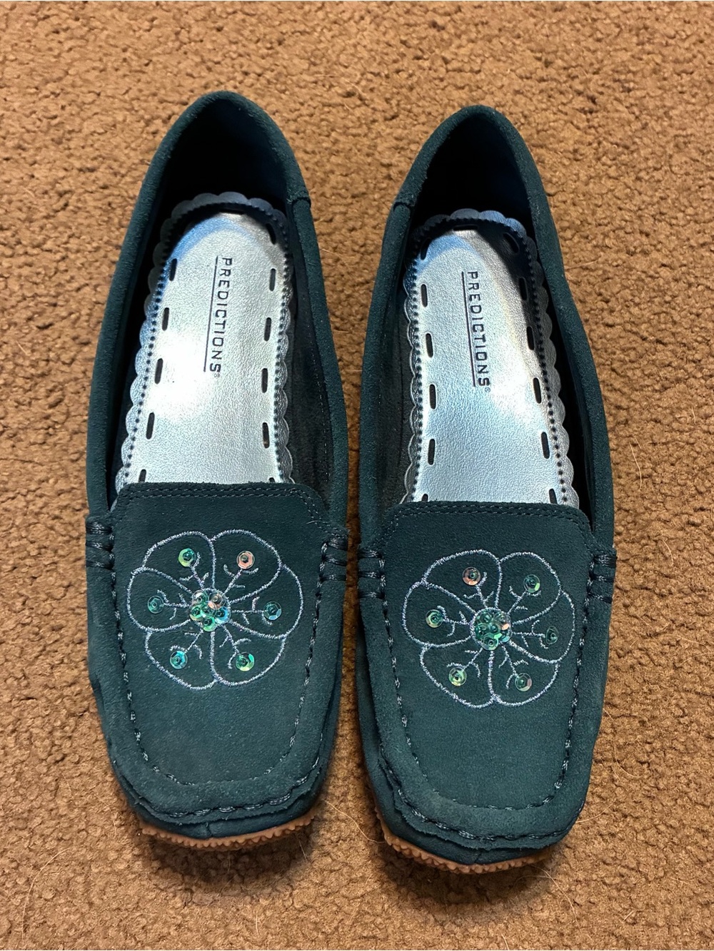 Predictions Woman’s Shoes Loafer Sz 6.5 Teal Suede Leather Embroidered Flower